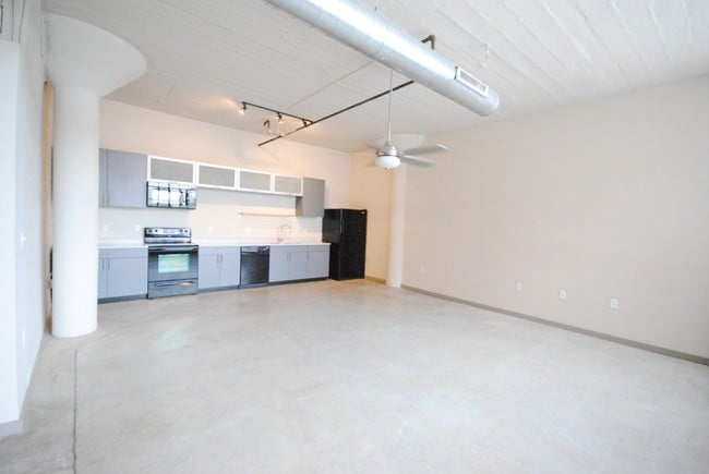 Photo - 8125 Michigan Ave Unit #313