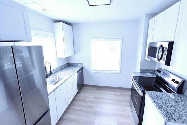 Photo - 1490 Hillside Terrace