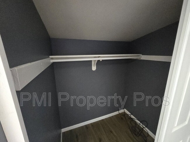 8842 N 95th St Unit j