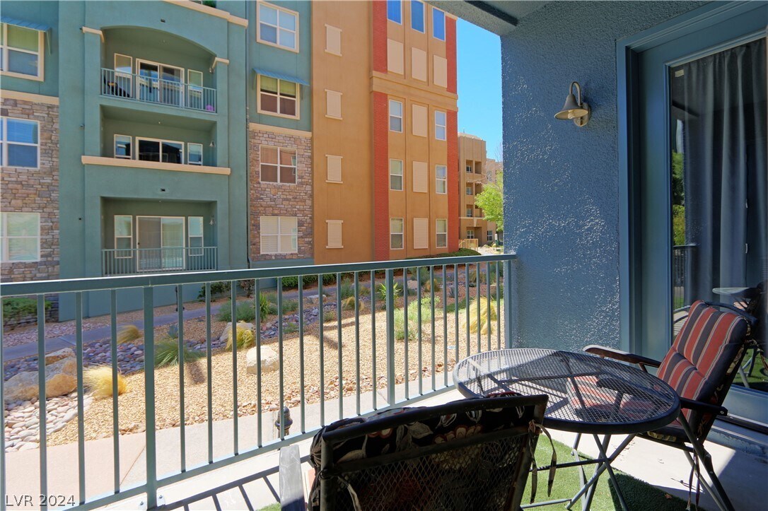 Photo - 44 W Serene Ave Unidad 102 Rental