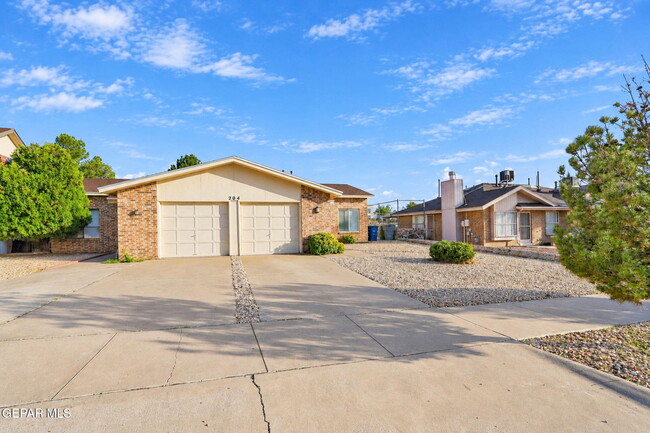 Photo - 204 Cutlass Dr