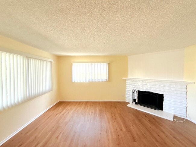 Photo - Beautiful Renovated Spacious 4 Bed - 2 Bath Home in West Hills