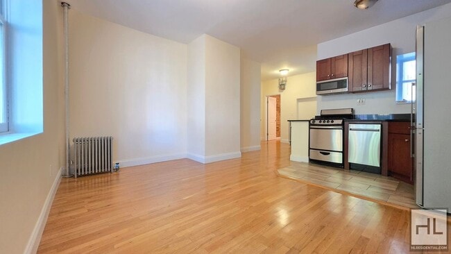 West Village 3BR/2BA Duplex with Private Patio