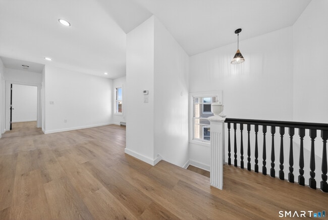 Photo - 259 Laurel Ave Unit 2