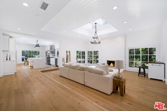 Photo - 4370 Park Milano Park