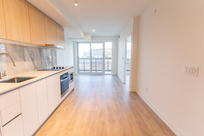 Photo - 1100-1100 Sheppard Ave W