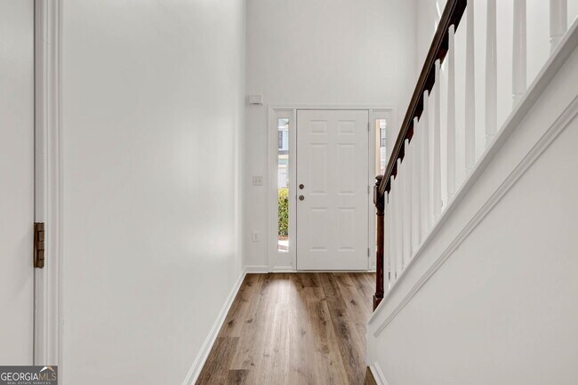 Photo - 315 Alcovy Way