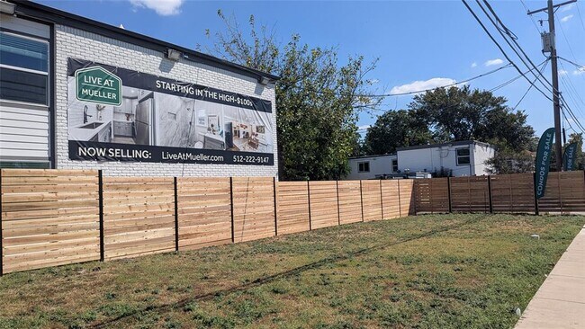 Photo - 1200 E 52nd St Unidad 201