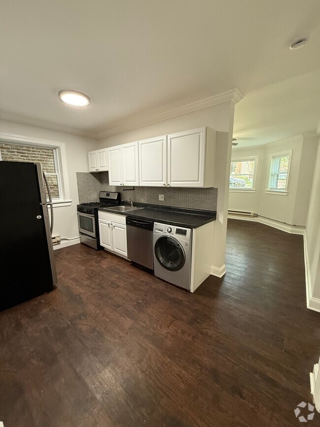 Building Photo - 2113 W Giddings St Unit 2131-g Rental