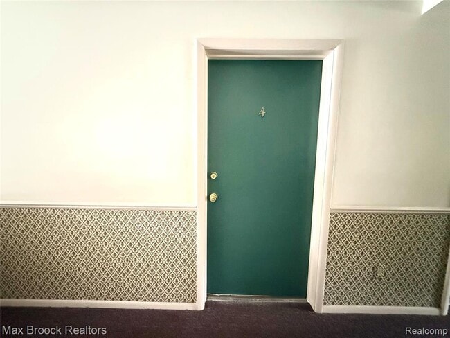 Photo - 1245 Derby Rd Unit 4