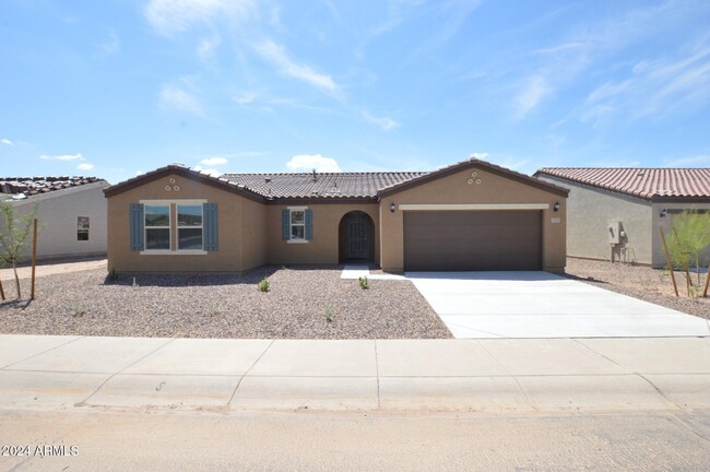 Photo - 1523 E Desert Breeze Dr Casa