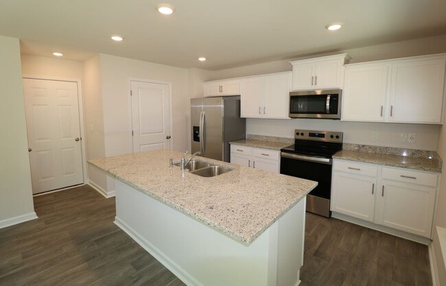 Photo - 182 Carriage Cove Cir