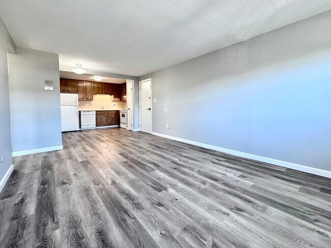 Photo - 17 Old Colony Ln Unit 10