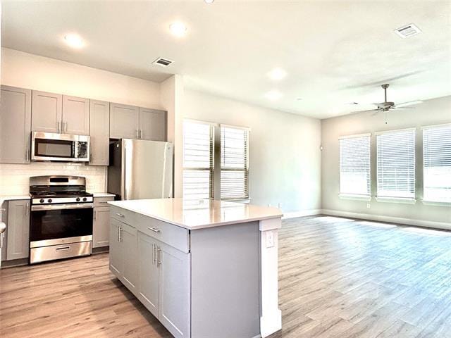 Photo - 1830 NE Green Oaks Blvd