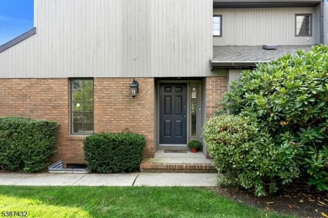 Photo - 10 Shelley Pl