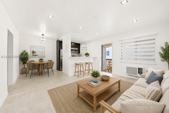 Building Photo - 7434 Harding Ave Unit 9