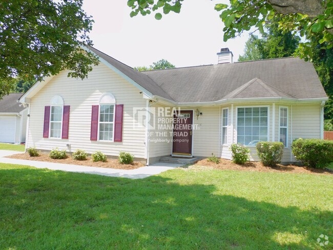 Building Photo - Beautiful 3BR/2BA Home in Southeast Greens...