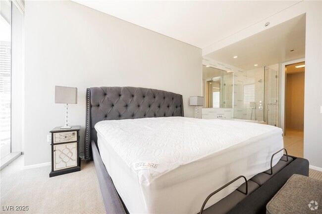 Building Photo - 3726 Las Vegas Unit 2703 Rental