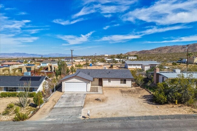 6851 Quail Spring Ave