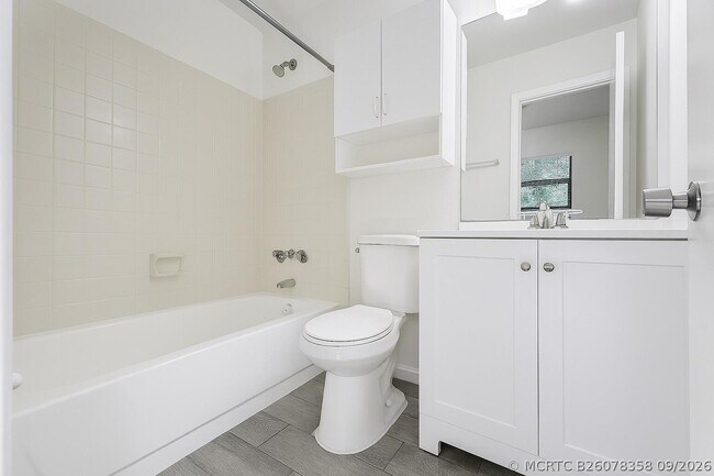 3539 Melaleuca Ln