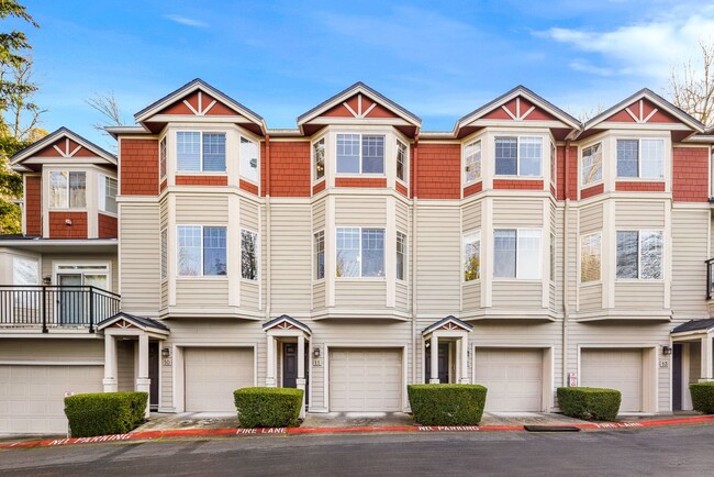 2 Bedroom 2 Bath Townhouse SE Bellevue - P... - 2 Bedroom 2 Bath Townhouse SE Bellevue - P... Unidad 11