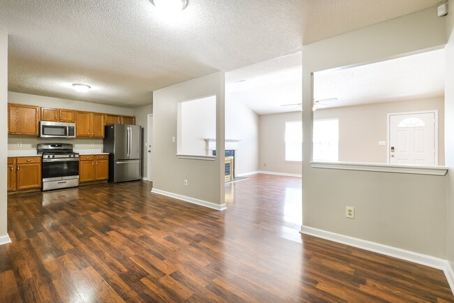 Photo - 142 Old Hampton Way