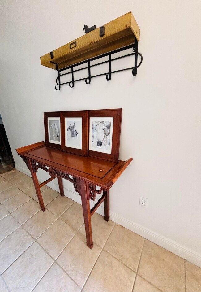 Photo - 2040 Greenview Shores Blvd Unit 221