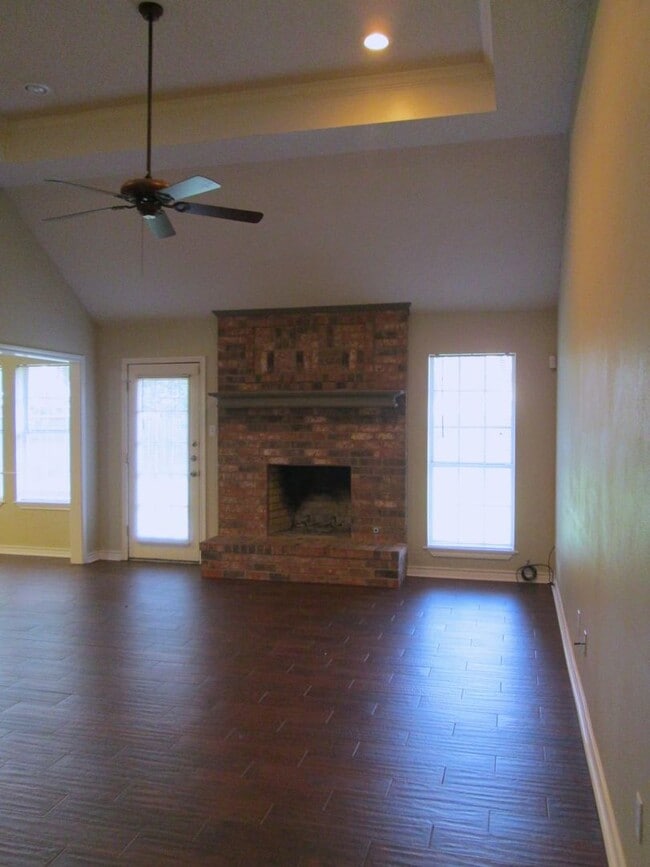 Photo - 3 bedroom 2 bath home in Tyler! Coming soon!