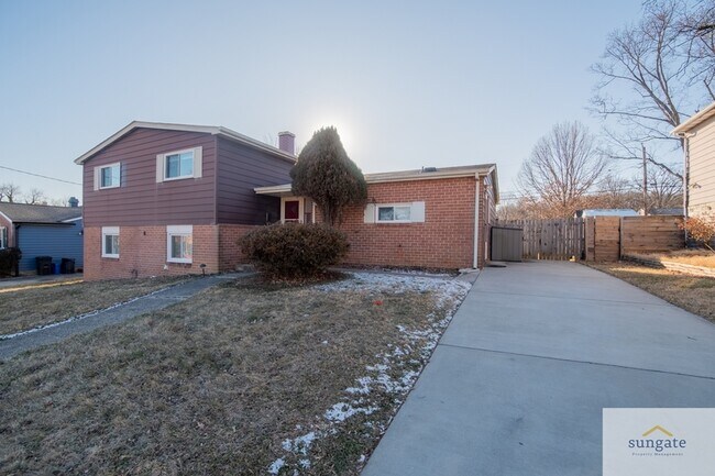 Photo - 7411 Kathydale Rd