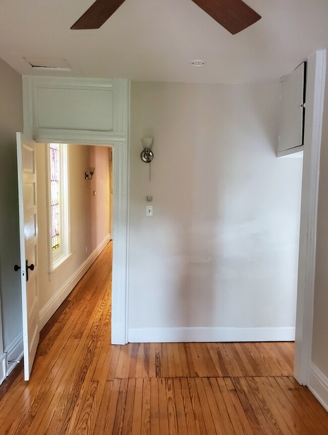 Photo - 2111 Hanover Ave Unidad 2R