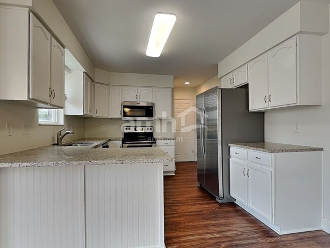 Photo - 2819 Coachlight Ln