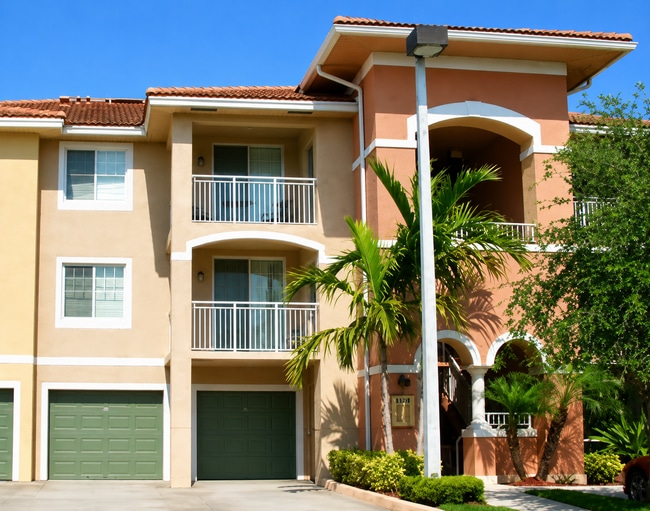 Building Photo - 6386 Emerald Dunes Dr Unit 201