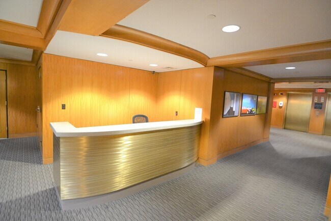 Photo - 75 Peterborough St Unit 114