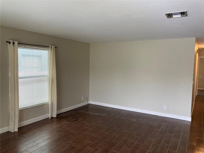 Photo - 7110 2nd St N