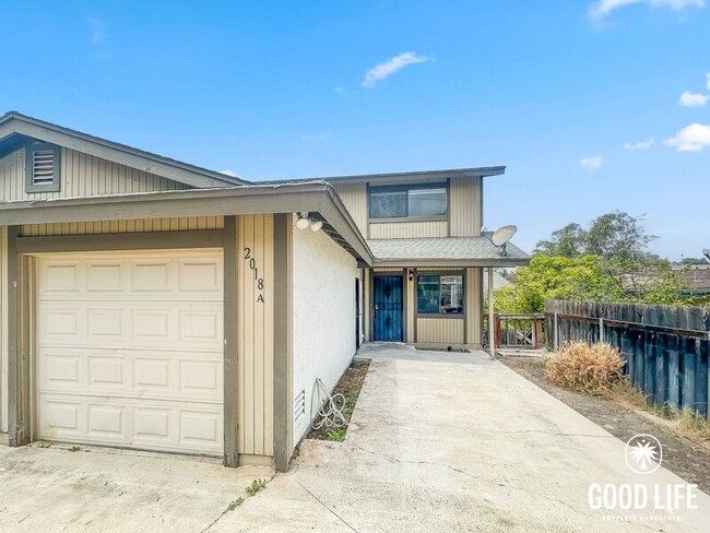 Building Photo - 2018 Hawkins Way Unit A