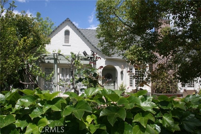 Building Photo - 2421 Heliotrope Dr