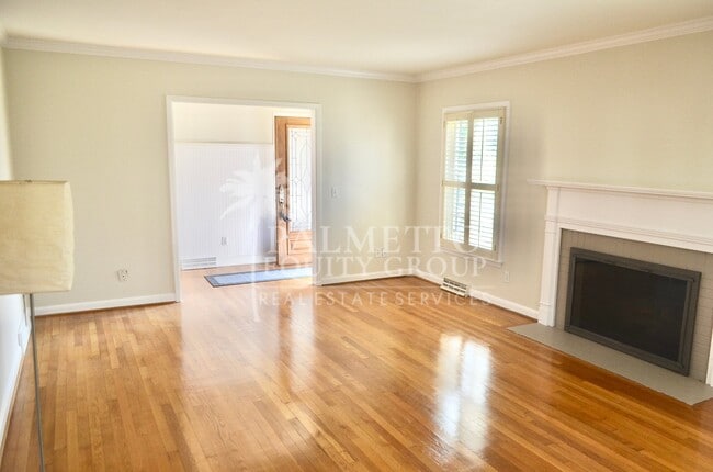 Photo - 102 Forestdale Dr