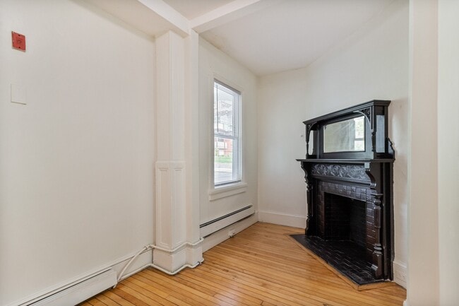 Photo - 169 Waterman St Unidad 2