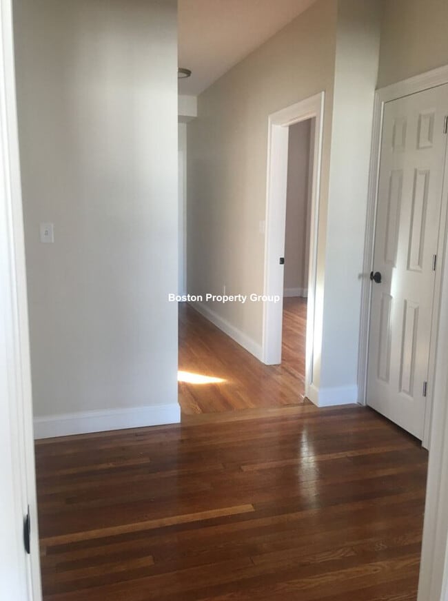 Photo - 130 Glenville Ave
