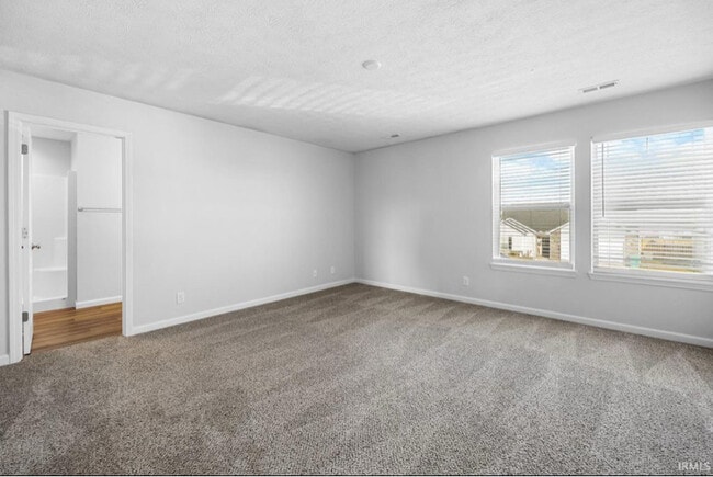 Photo - 6070 Shale Crescent Dr