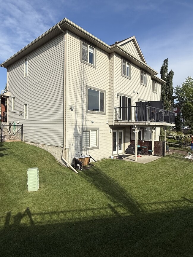 Photo - 1128-156 156 St NW