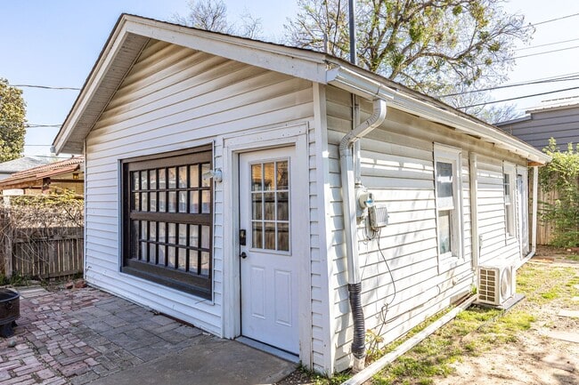 1229 1/2 S. Owasso Ave.