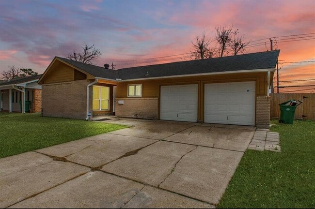 Photo - 3410 Truxton Dr Condo