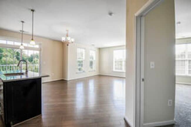 Photo - Spacious and Modern 2BR/2BA Condo in Norbeck Crossing