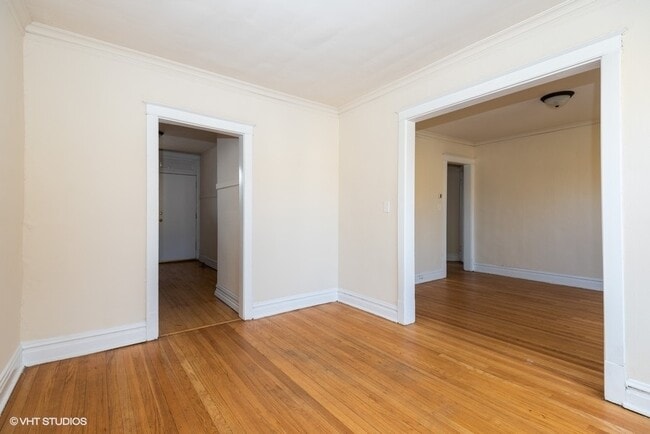 Photo - 5139 W Windsor Ave Unidad 2W