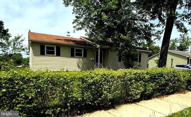 Building Photo - 240 Federalsburg S Rental