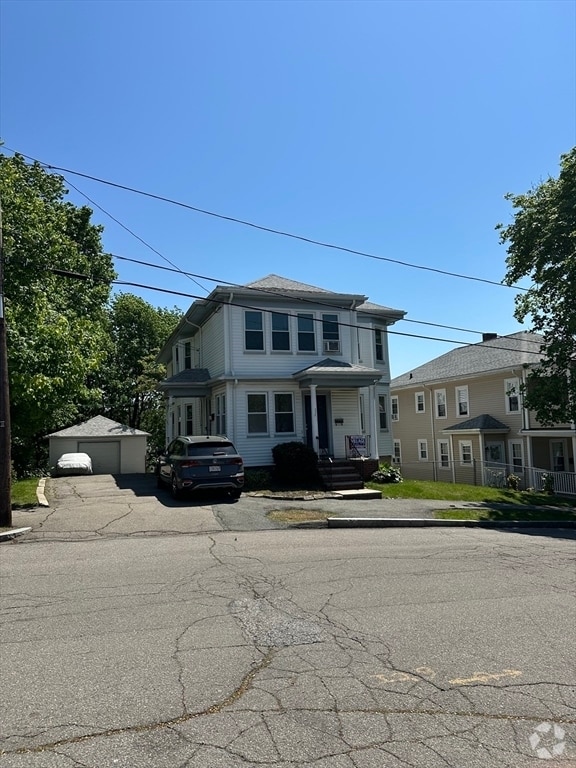 Building Photo - 270-272 Holbrook Rd Unit 1 Rental