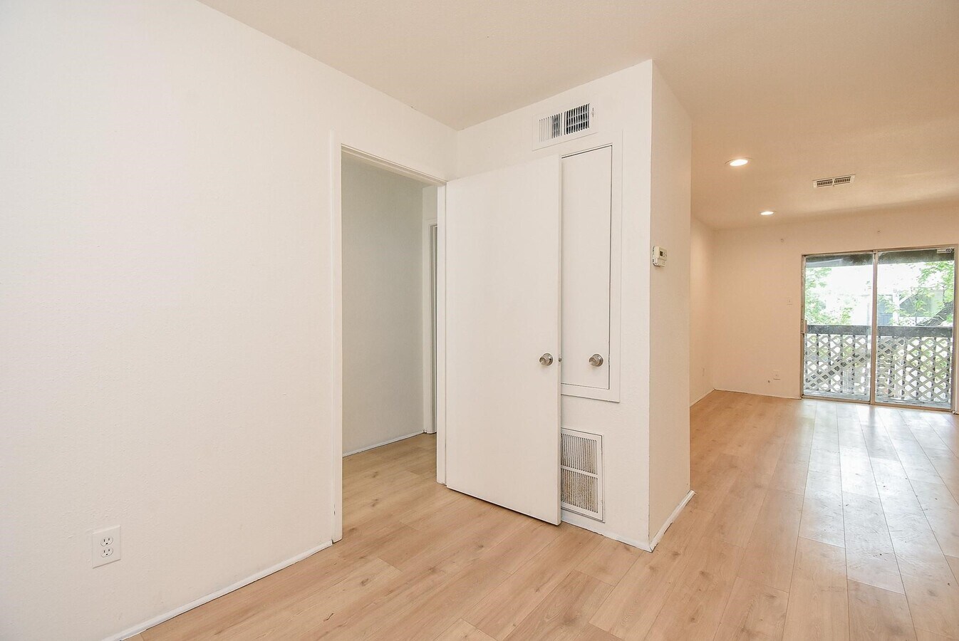 Photo - 7200 Clarewood Dr