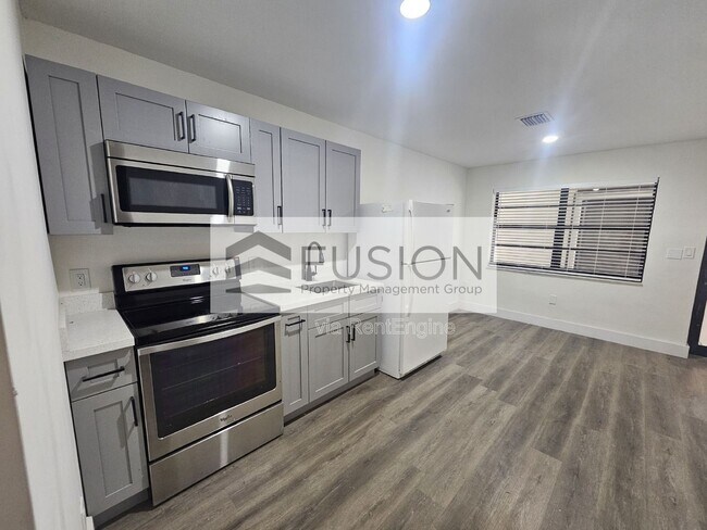 Photo - 1730 Acapulco Dr Unit 3b