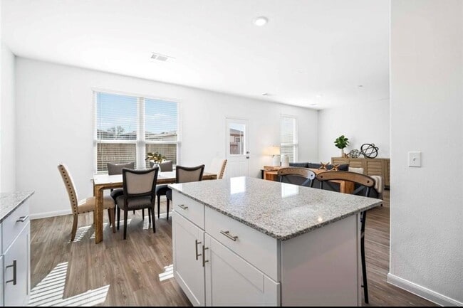 Photo - 6918 Telean St